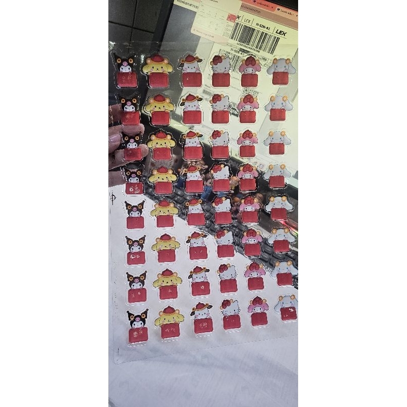 🤩พร้อมส่ง🤩 แผ่นลอกลายช็อกโกแลต ลาย การตูนซองแดง น่ารัก1แผ่น ยังไม่ราดช็อกโกแล็ตนะคะ - Image 3